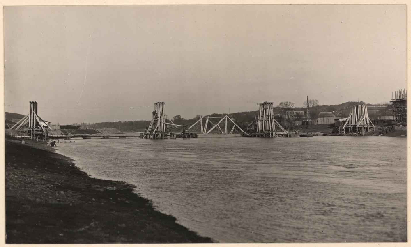 Atramų statyba. Atšlajų montavimas