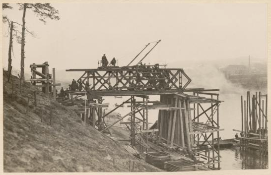 Kontrasvorio montavimas protarpyje „K“