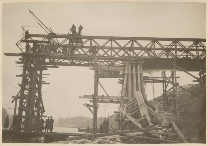 Darbai protarpyje „K“. Vaizdas iš viršaus