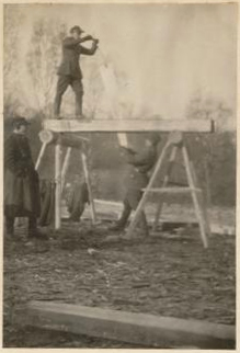 1. Rankinis medienos paruošimas