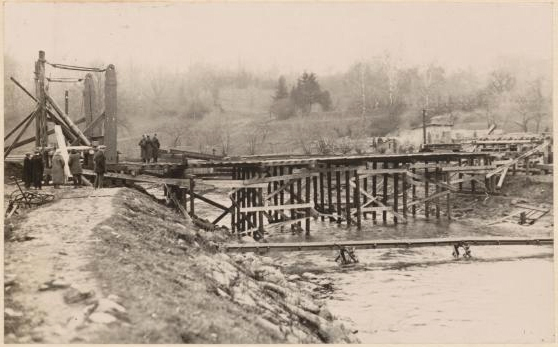 3. Pirmojo rėmo montavimas