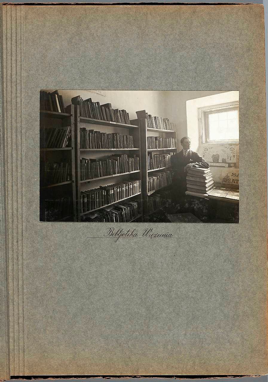 J. Bułhak. Kalėjimo biblioteka. 1924